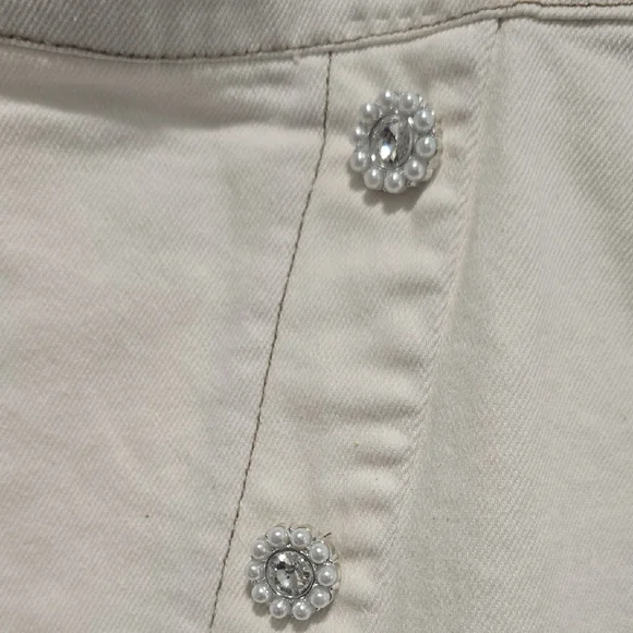 Gianni Bini Cream Mini Skirt with Pearl Button Accents Size XL NWT - Picture 6 of 15